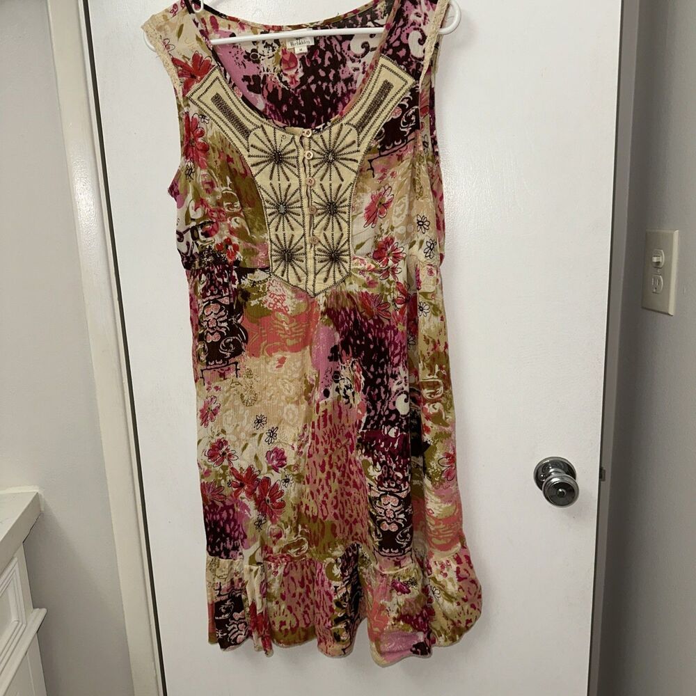 Forbidden Women's Tan Pink Floral Sleeveless Beaded Shift Dress Size Med